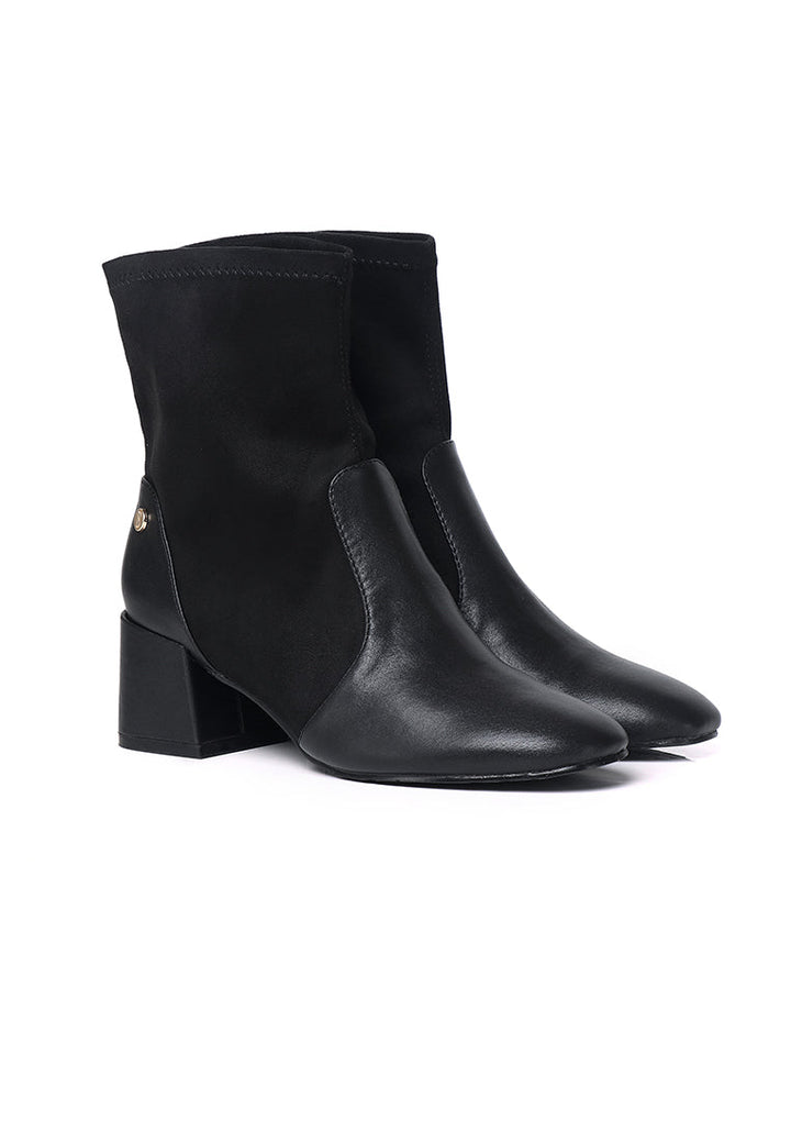 Maiwen Suede Boots In Black – alternate view