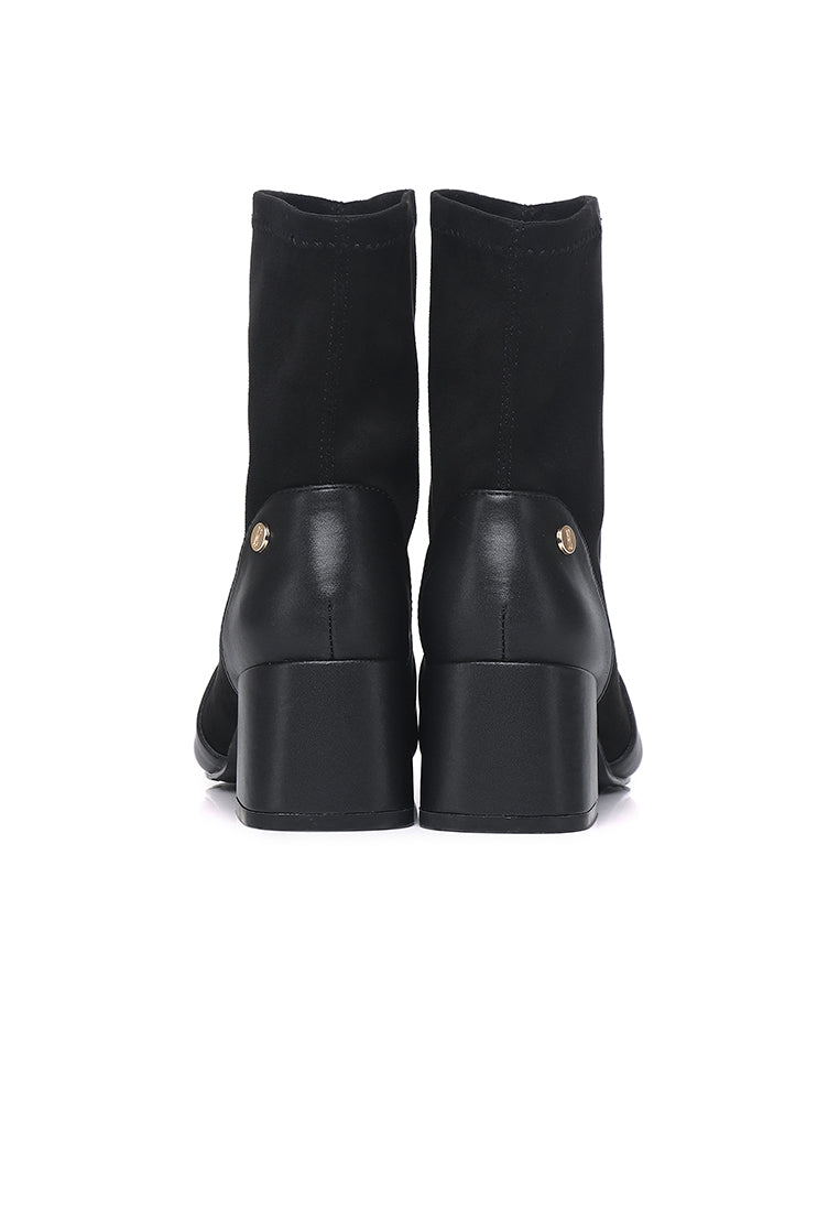 Maiwen Suede Boots In Black