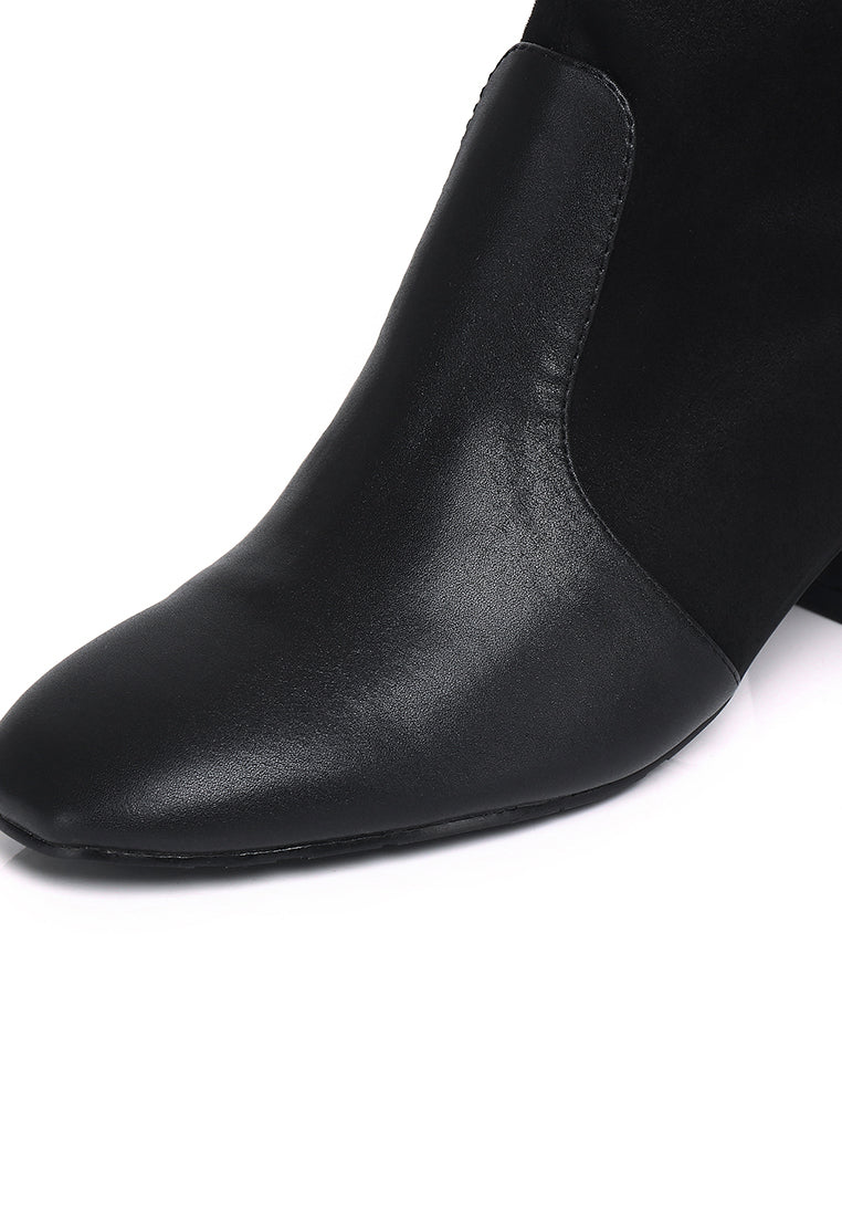 Maiwen Suede Boots In Black
