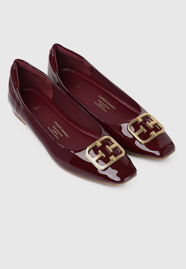 Jacqueline Microfiber Leather Flats & Ballerina In Maroon