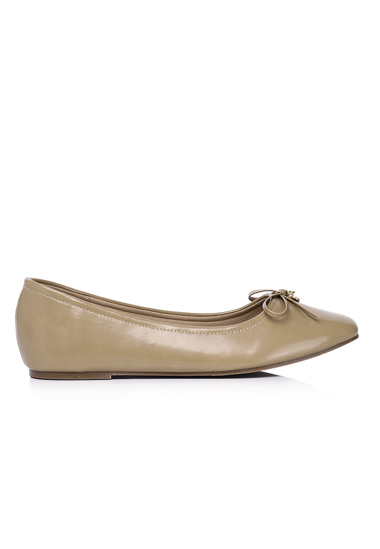 Alodie Flats & Ballerina In Khaki
