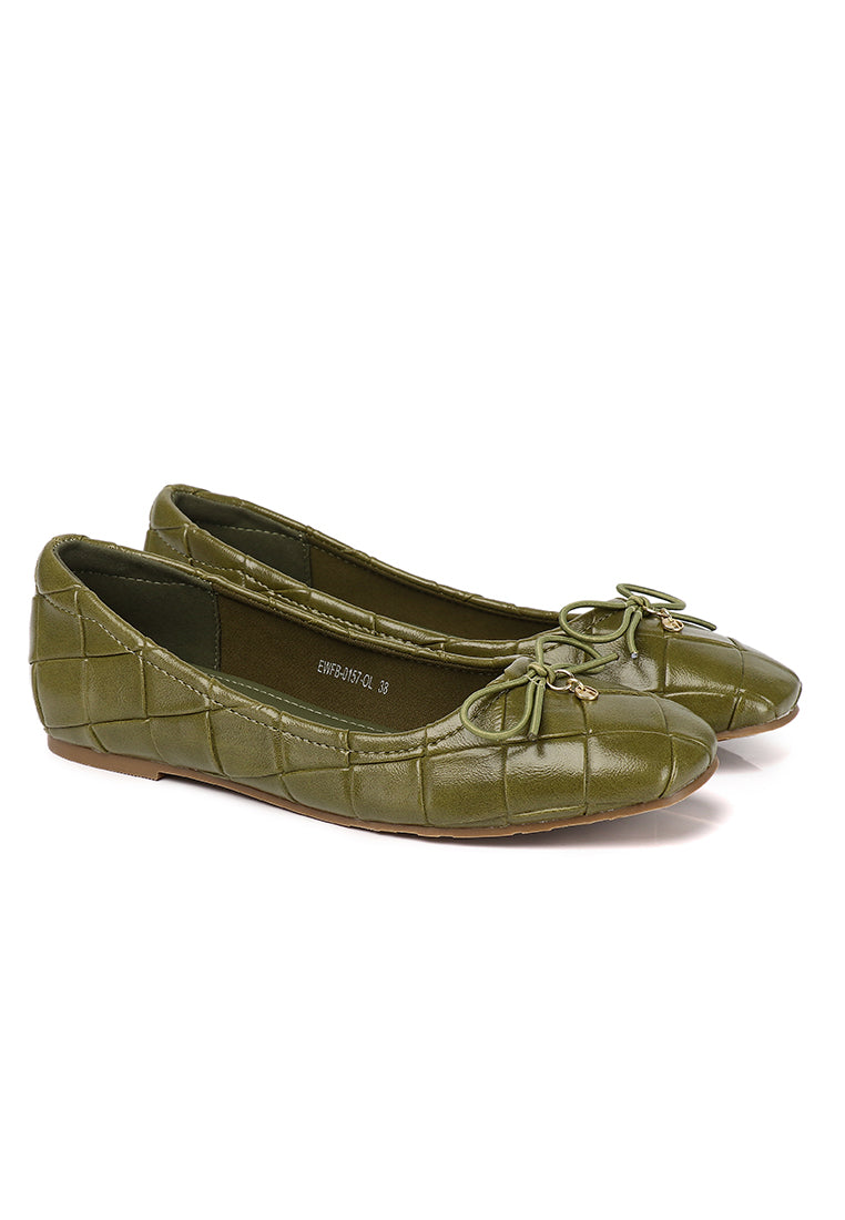 Romy Embossed-Pattern Slip-on Ballerinas In Olive
