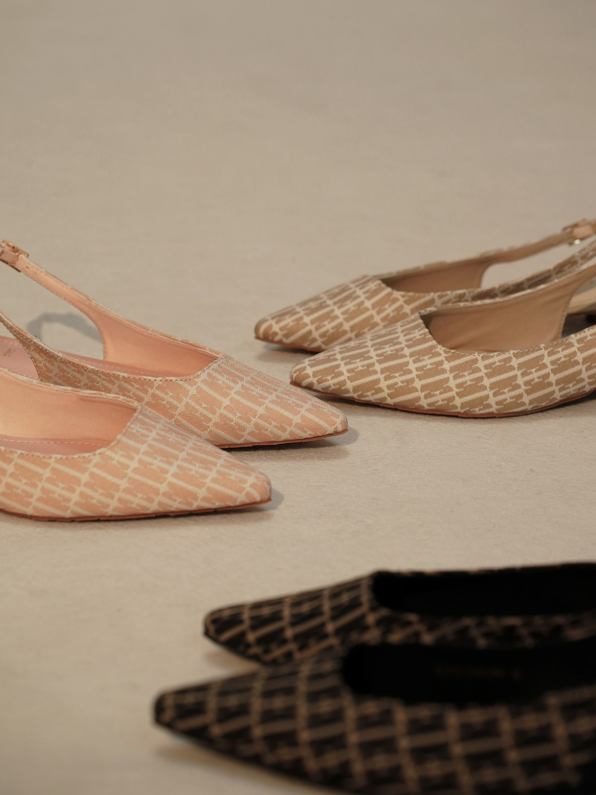 Anna Slingback Flats In Khaki