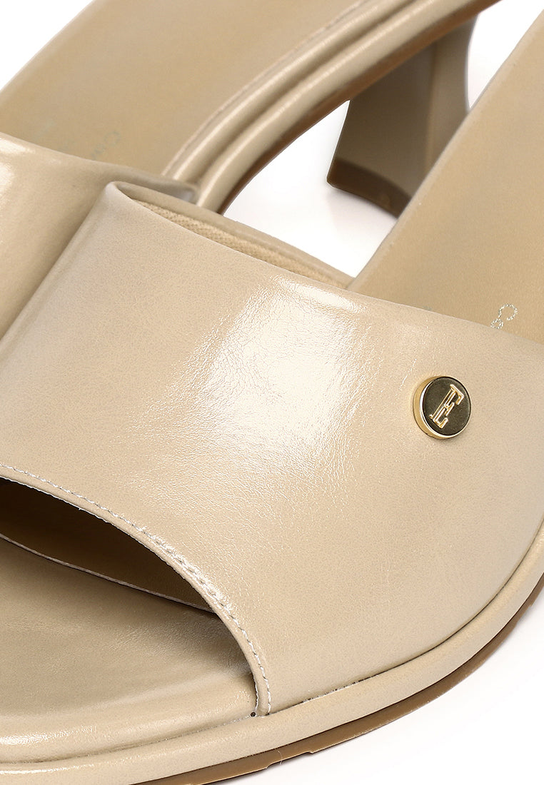 Ines Slip-on Heels In Beige