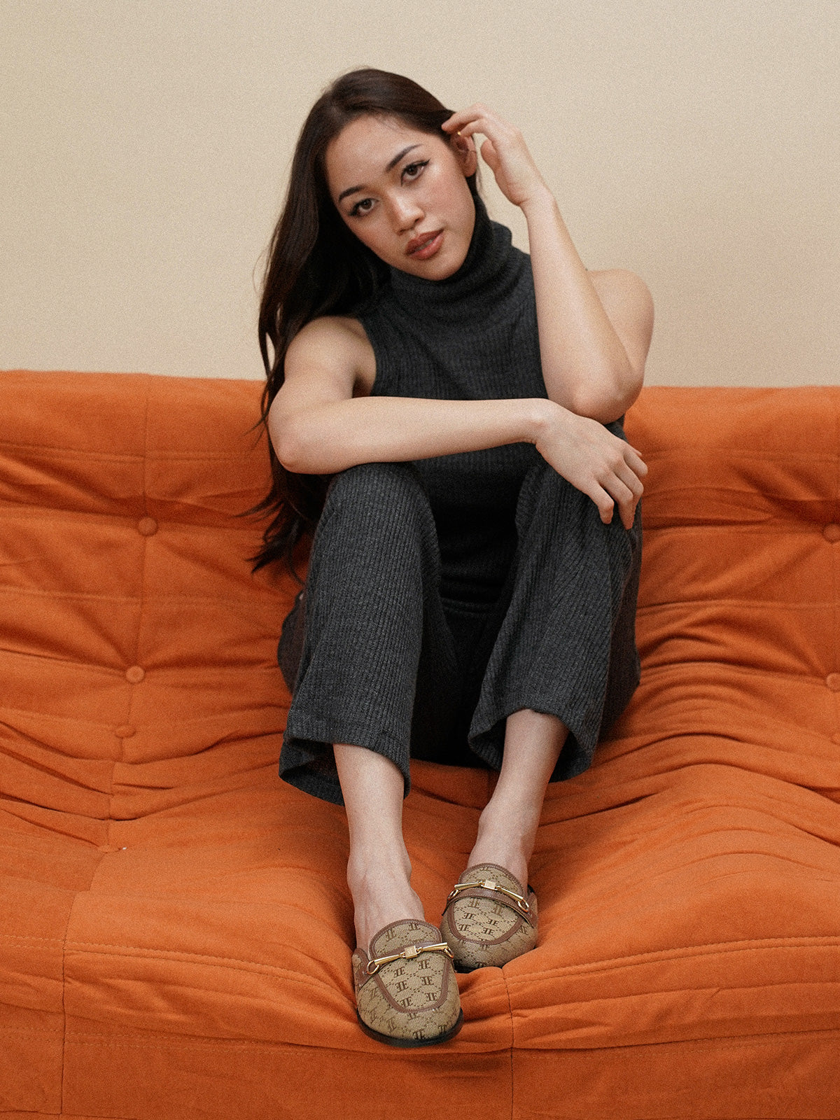 Charlot Slip-On Loafers Mules In Black