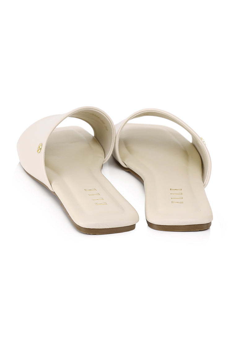 Claire Sandals In Beige