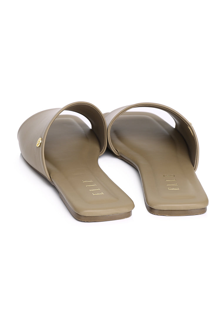 Claire Sandals In Taupe