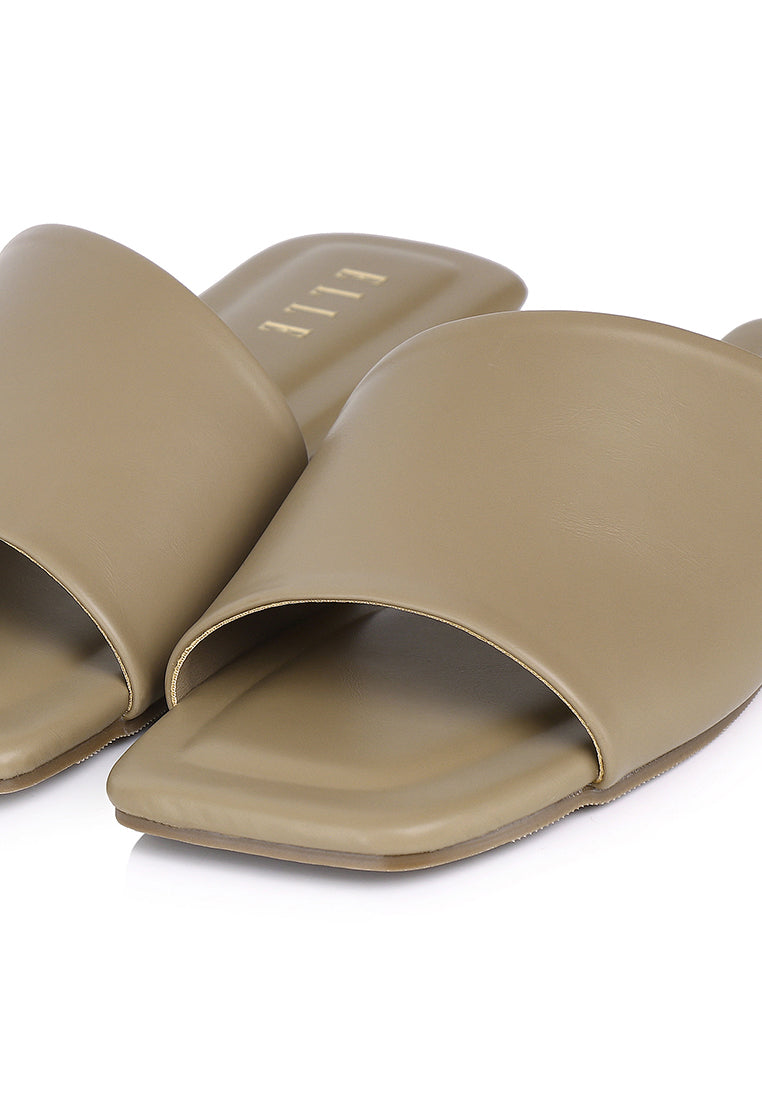 Claire Sandals In Taupe