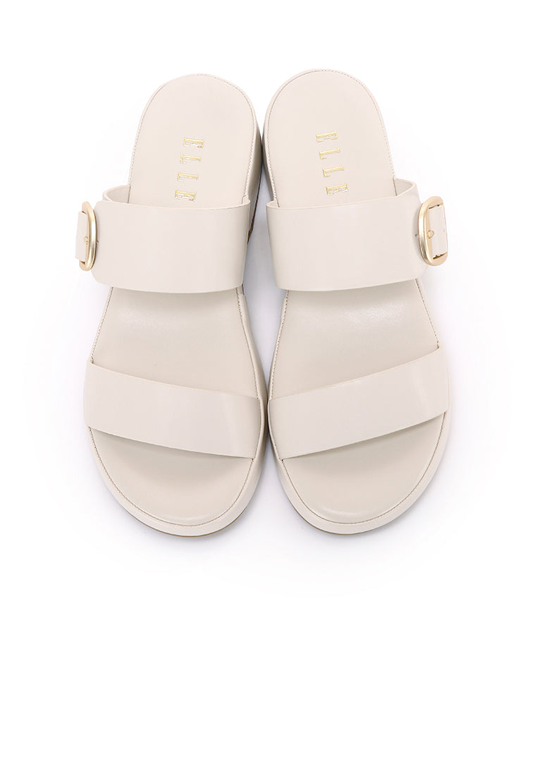 Livie Sandals In Beige