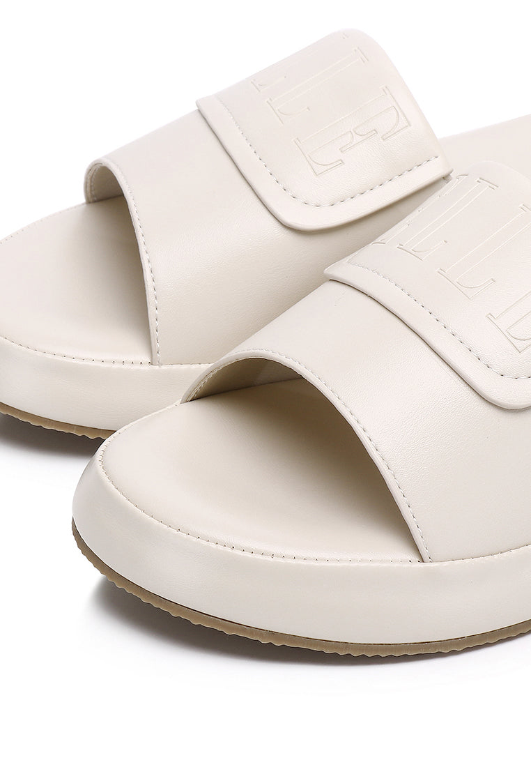 Maia Sandals In Beige