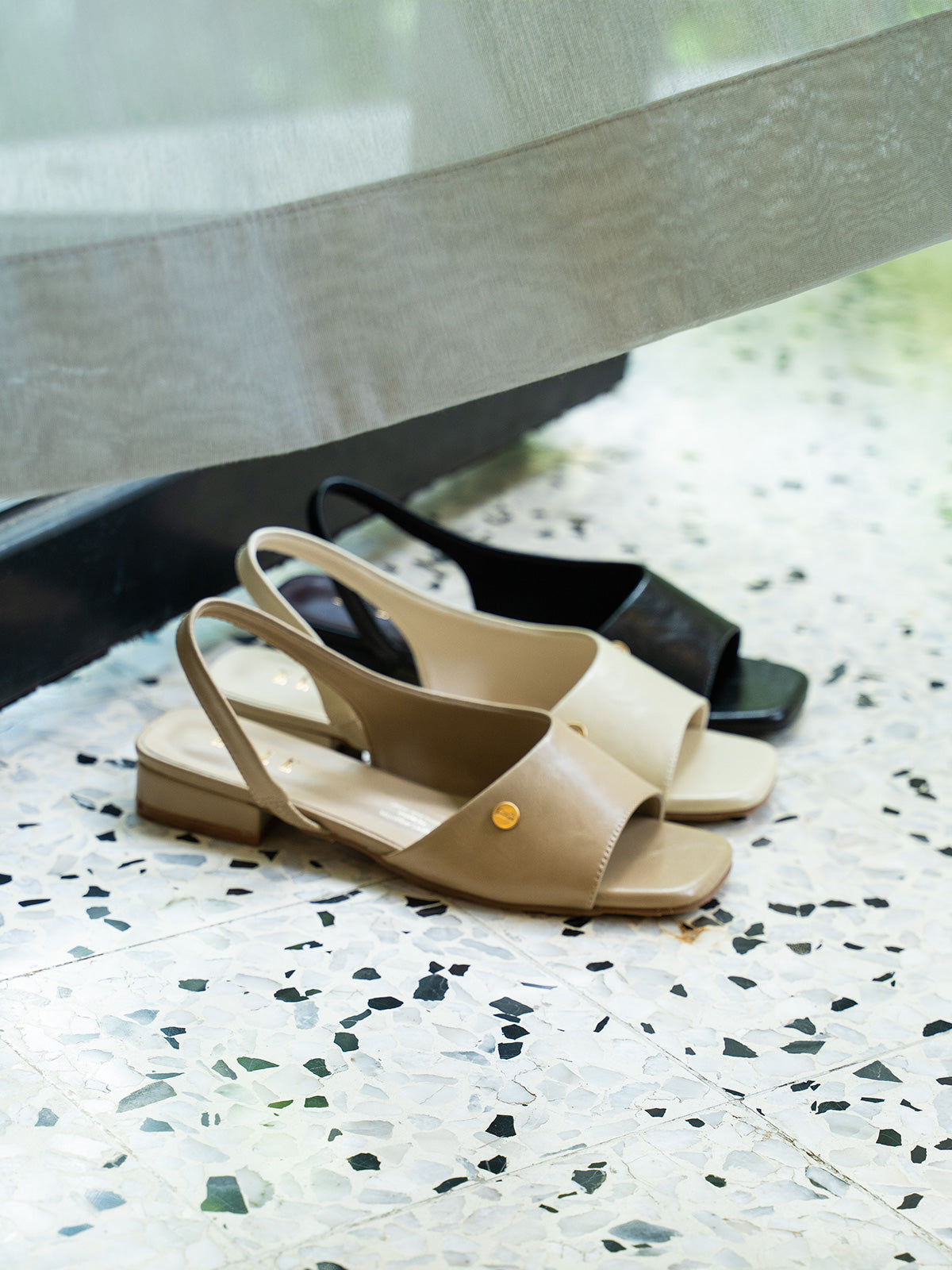 Delphine Slingback Sandals In Khaki